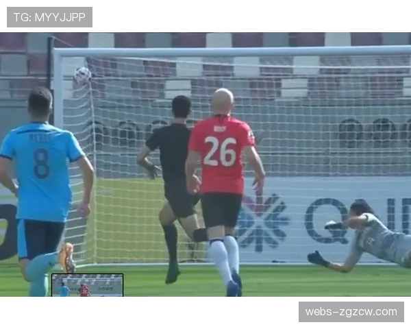 防线为填补空当被迫前提与门将平均距离从18米拉大到27米